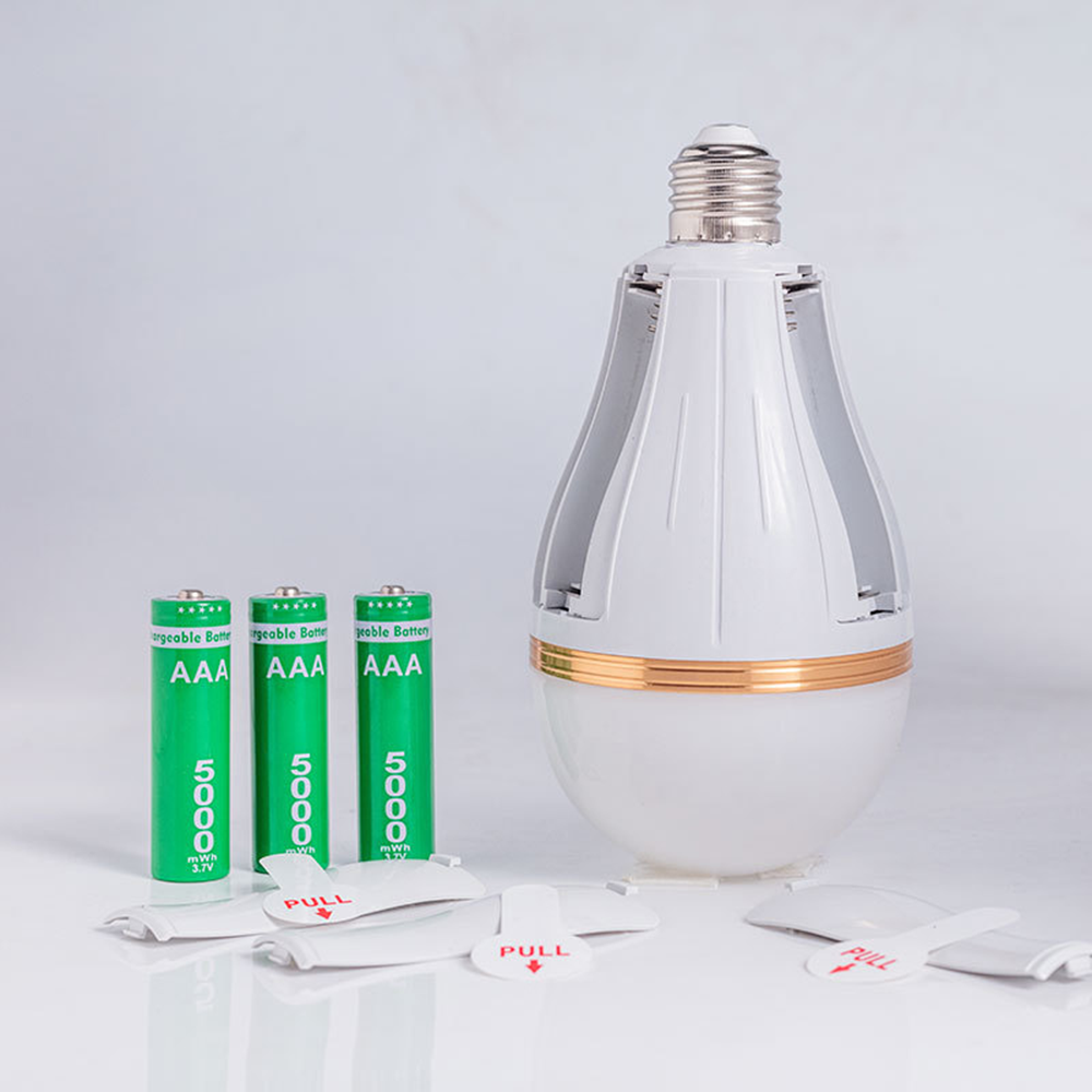 หลอดไฟ LED สมาร์ทชิปชาร์จ Powe - Smart Home Japan บทวิจารณ์และราคา